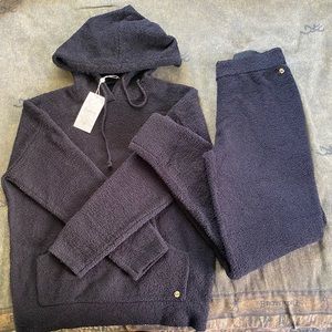 Buff Bunny loop yarn sweat suit